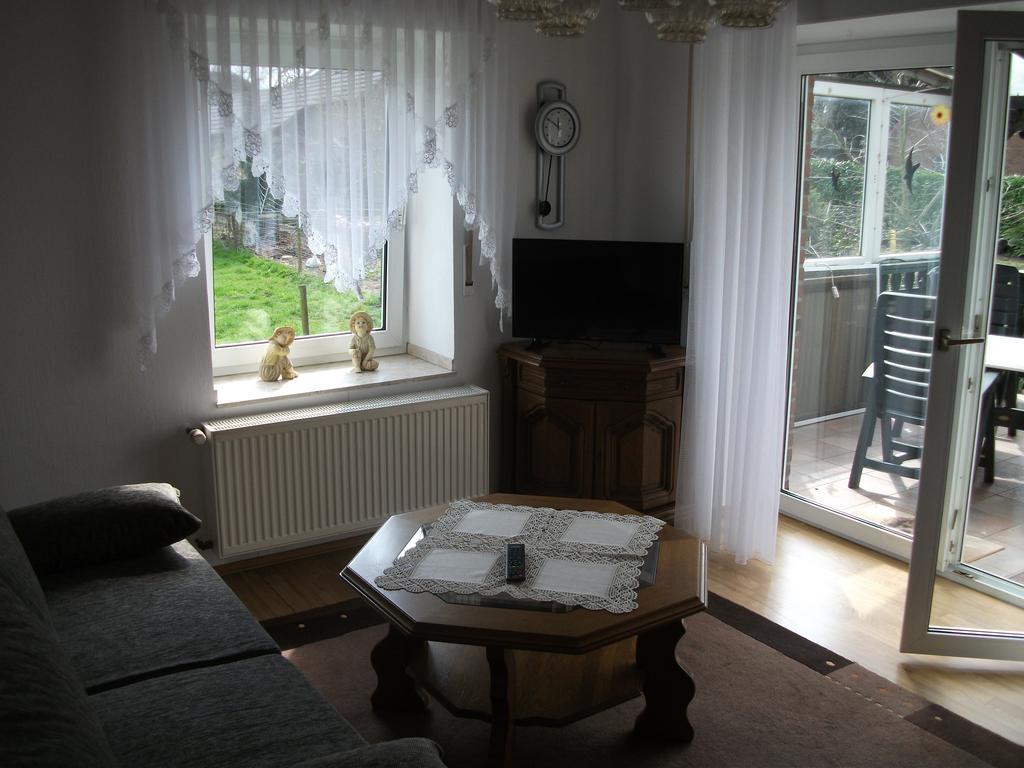 Ferienwohnung Am Bach เรส ภายนอก รูปภาพ